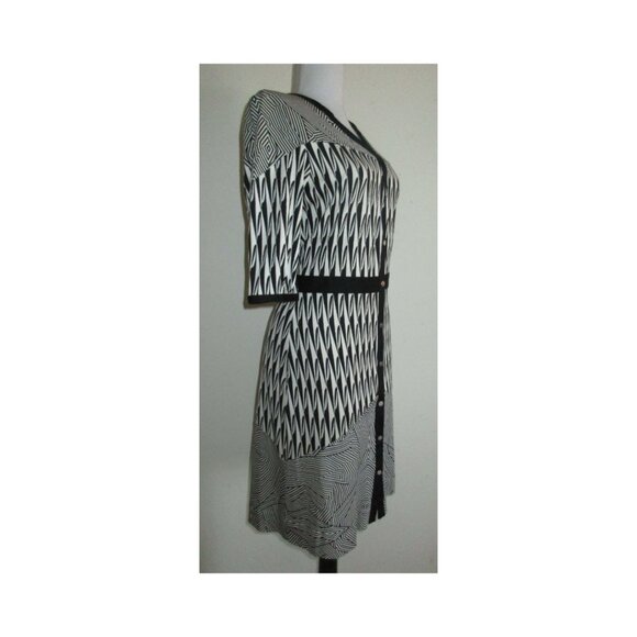 Diane Von Furstenberg Silk Black and White Geometric Print Snap Dress Size 8 - Picture 4 of 11